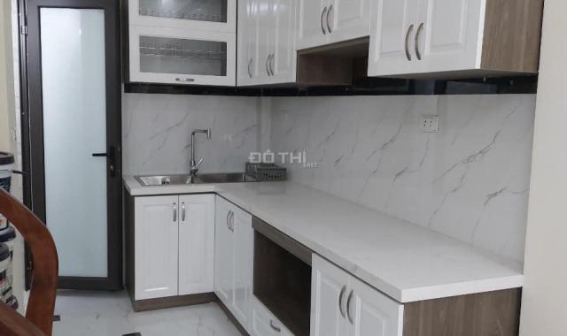 Nhà đẹp 30m2 5 tầng ngõ 143 ngách 79 Nguyễn Chính cần bán