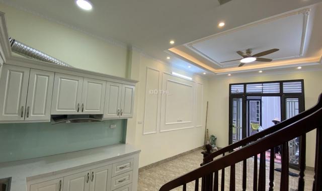 Bán nhà riêng tại phường Long Biên, Long Biên, Hà Nội diện tích 40m2 giá 3,75 tỷ