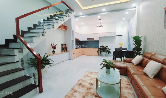 Bán nhà mới xây 1 trệt 1 lầu full nội thất cao cấp tại phường Phú Mỹ, Tp Thủ Dầu Một
