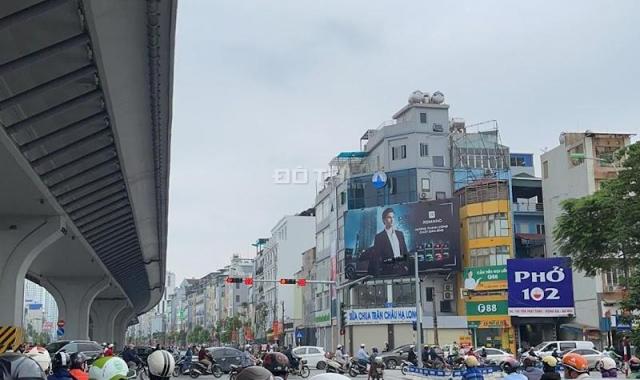 Mặt phố Nguyễn Trãi Vỉa hè đá bóng kinh doanh vô địch 10.2 tỷ
