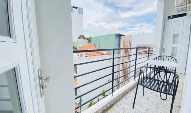 Cho thuê căn hộ 2PN rộng 60m2 view ban công