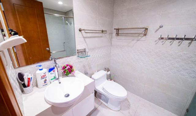 Cho thuê căn hộ chung cư Vinhomes Nguyễn Chí Thanh 2 PN đầy đủ nội thất đẹp, sang trọng