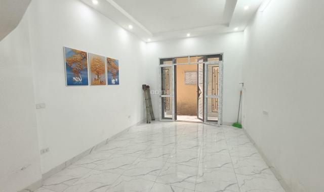 Bán nhà Cự Lộc, Thanh Xuân, 36m2, 5T, 5PN, 20m ra mặt phố, ở ngay, 4.2 tỷ