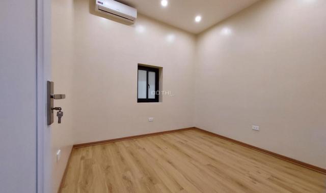 Bán nhà ngõ 29 Nghĩa Dũng, giá 3,8 tỷ DT 33m2x6T, ngõ gần