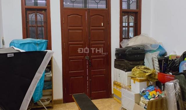 Bán nhà gấp phố Định Công Thượng 30m2, 4 tầng, 2.8 tỷ