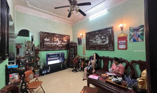 Cần tiền bán gấp giá rẻ nhà riêng 3 tầng 80m2 mặt tiền 6m - lô góc 3 mặt thoáng - đường Võ Chí Công