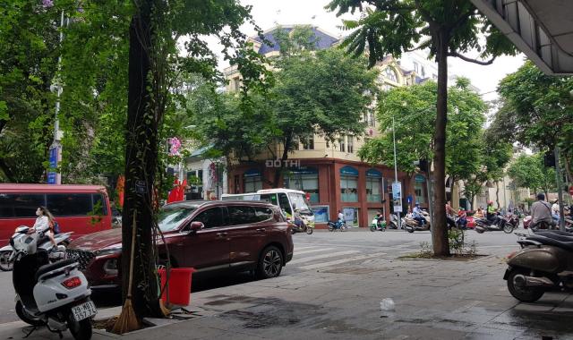 Bán nhà mặt phố quận Hoàn Kiếm - Hà Nội - Vị trí cực đẹp - Kinh doanh - 15.60 tỷ