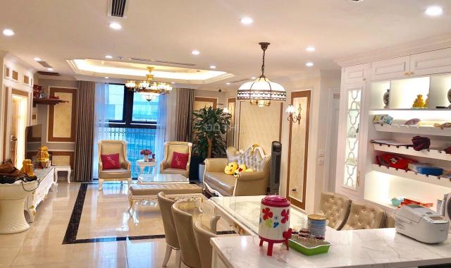 Cho thuê căn hộ 3 phòng ngủ full nội thất siêu đẹp tòa Tân Hoàng Minh, Hoàng Cầu, ảnh thực tế