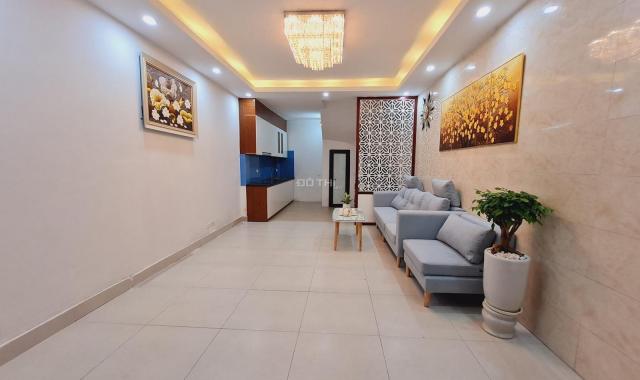 Nguyễn Văn Huyên - Cầu Giấy 30m2 ngang 4m nhà 5 tầng chỉ 3.8 tỷ sổ đỏ vuông đẹp