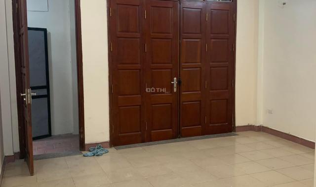 Bán nhà mặt ngõ Giải Phóng, HM giá 5.3 tỷ, 38m2x6 tầng, ngõ gần
