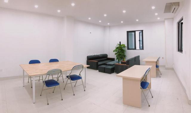 Cho thuê văn phòng 50m2 tại mặt phố Lê Quang Đạo, Nam Từ Liêm, MT 10m, tòa VP mới đủ tiện ích