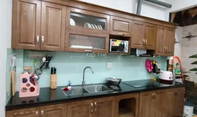 Bán nhà kinh doanh, ô tô đỗ cửa tại đường Hồ Tùng Mậu, Cầu Giấy, 48m2, 5 tầng