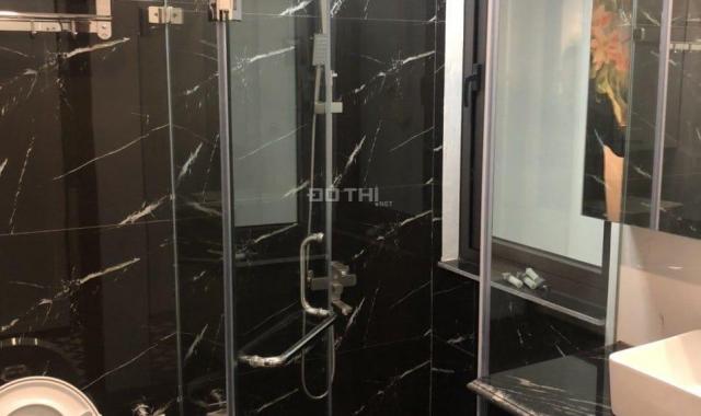 Bán nhà mặt phố Tứ Liên, Tây Hồ 50m2 6 tầng thang máy 17 tỷ