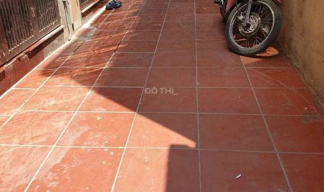 Đối diện trường học mầm non Lĩnh Nam, 41m2 x 4 tầng, 5pn giá chỉ 2 tỷ 650 (thông tin thật)