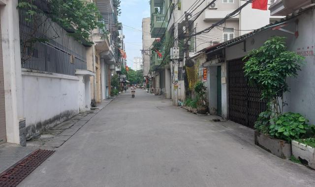 Giá cực tốt! Nhà phân lô, 45 chỗ chạy qua Vĩnh Quỳnh, Thanh Trì, Dt 76m2, mt 4,9m