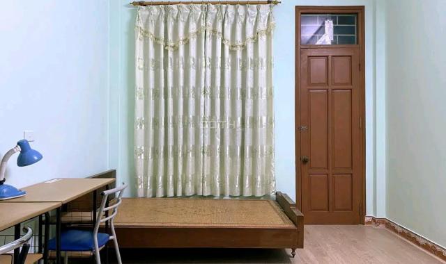 Triều Khúc Thanh Xuân - Tặng toàn bộ nội thất - Nhà đẹp - 3 PN rộng DT 32m2 x 5T. Giá 2.95 tỷ có TL