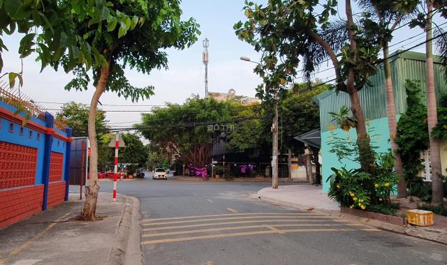 Bán nhà đường Nguyễn Duy Trinh, phường Bình Trưng Đông, sát bên chợ Tân Lập. Liên hệ 0934 820 128