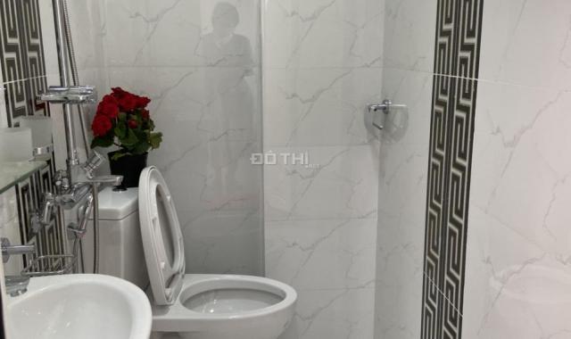 Bán nhà mặt phố Đại La 80m2 x 6T thang máy giá 29 tỷ kinh doanh tốt nhà đẹp long lanh