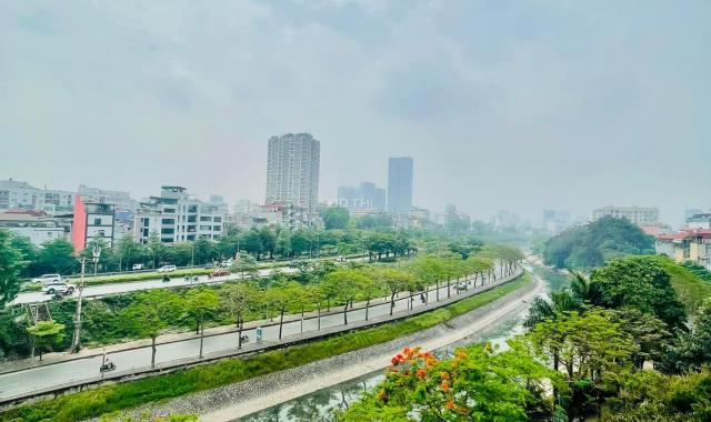 Nhà mặt phố Nguyễn Đình Hoàn 65m2 x 6 tầng mt 4.6m giá 22,6 tỷ