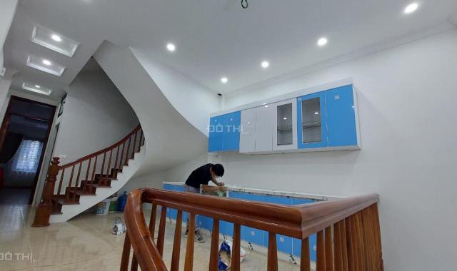 Bán nhà mới ở luôn Nguyễn Khả Trạc - Cầu Giấy - diện tích 48m2 - 5 tầng - ô tô vào nhà
