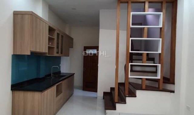 Bán nhà 31 ngõ 639/39 Hoàng Hoa Thám, Ngõ thông ba gác, lô góc DT: 30m2/5 tầng/4.2 tỷ - 0911346986