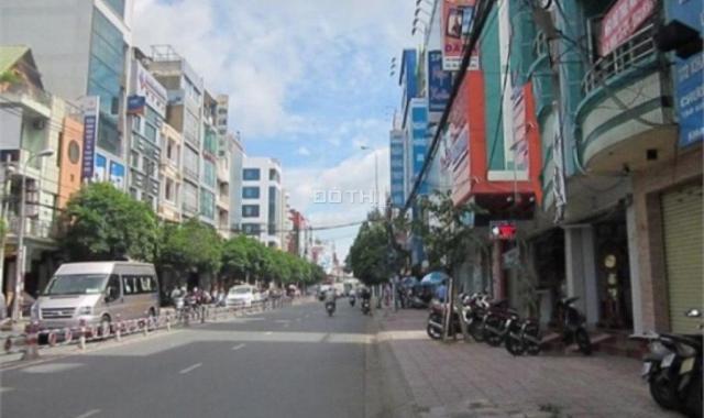 Bán nhà MT kinh doanh, đường Khánh Hội, 140m2, P. 3, Q4. Giá 32 tỷ
