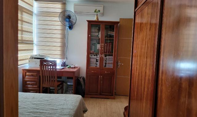 Cần bán căn góc 3PN Him Lam Phú Đông, lầu trung, nhà đầy đủ nội thất, sổ hồng. LH 0967.087.089