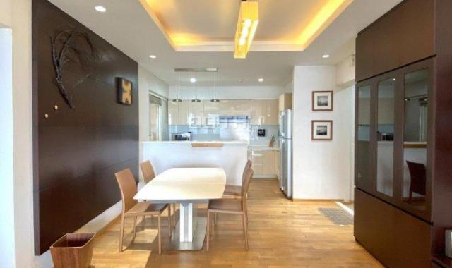 Bán căn hộ chung cư Saigon Pearl, 3 phòng ngủ, view đẹp, nội thất cao cấp giá 7.6 tỷ