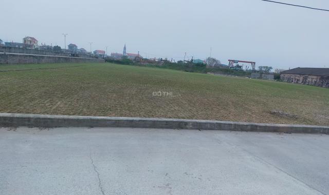 Chính chủ bán lô đất 3 mặt tiền, DT hơn 5000m2, ngay cổng KCN Thịnh Lâm - TT Quất Lâm - Nam Định