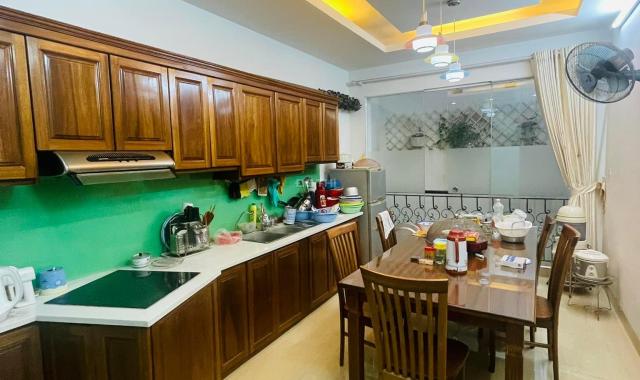 Nhà cực kỳ đẹp, 2 thoáng, 10m ra ôtô, thông, 60m2 x 5 tầng, MT 3.6m, 4 ngủ, Thái Thịnh, hơn 7 tỷ