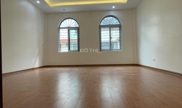 Siêu hiếm nhà ngõ thông kinh doanh Võng Thị, Trích Sài - Tây Hồ DTCN 36m2 x 5T. Giá 4.1 tỷ