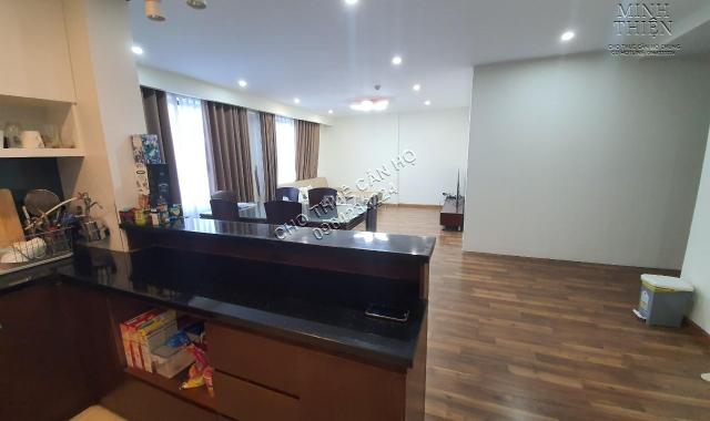 Cho thuê căn 4 phòng ngủ full nội thất diện tích 173m2 chung cư Goldmark City