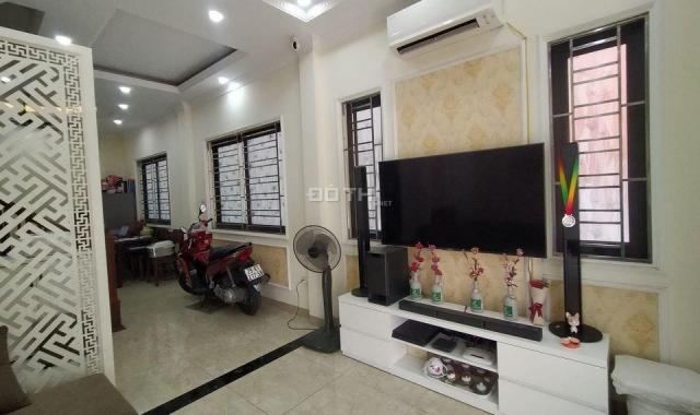 Bán nhà Mỗ Lao lô góc, ô tô tránh, vỉa hè, view vườn hoa, 2 thoáng, 40m2x4T, 5.7 tỷ