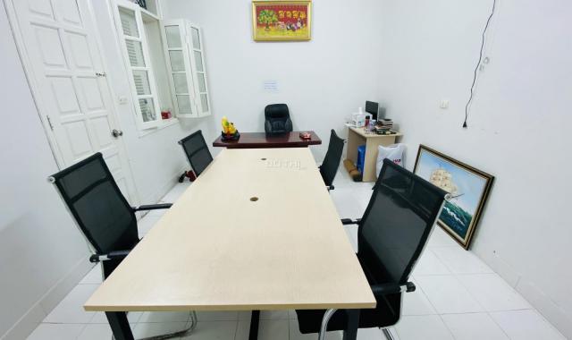 Cho thuê văn phòng tại tòa nhà 37 Tạ Quang Bửu, Hai Bà Trưng 70m2, 2P, đầy đủ nội thất chỉ 10 tr/th