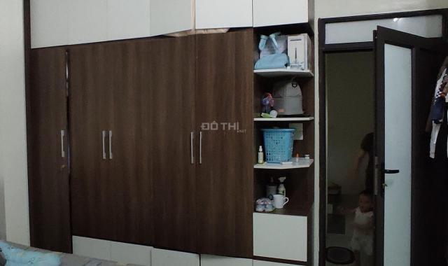 Bán nhà Thạch Bàn ô tô lô góc 40m2 mặt tiền 4m giá 3,8 tỷ