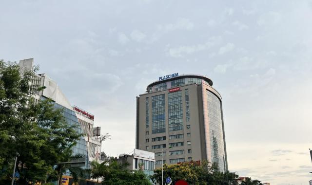 Chuyển nhượng MP Nguyễn Văn Cừ, Long Biên, DT 950m2 full đất thổ cư, xây tòa tập đoàn, KD đỉnh
