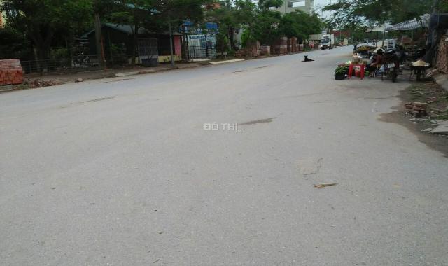 Bán gấp nhà 3 tầng mới đẹp đường ô tô tránh, Quang Minh, Mê Linh, HN, DT 65m2 giá 3 tỷ