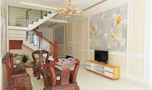 Bán nhà 1 trệt + 2 lầu DT (8.1 x 13.5m) Đại Lộ Đồng Khởi TP Bến Tre