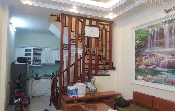 Bán nhà Hoàng Như Tiếp, Long Biên, ngõ thông, SĐCC, 35m2x5T, nhỉnh 4 tỷ