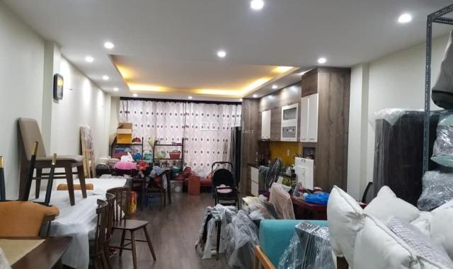 Bán nhà Văn La, kinh doanh, văn phòng, 50m2 8,2 tỷ