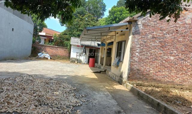 Cắt lỗ bán nhanh lô đất 173.4 m2 bám đường nhựa tại xã Phú Mãn huyện Quốc Oai HN