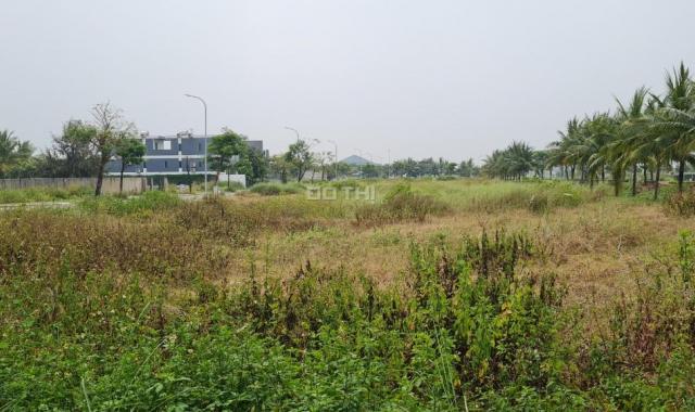 Bán nền biệt thự vip khu FPT Đà Nẵng diện tích 600 m2 3 mặt tiền