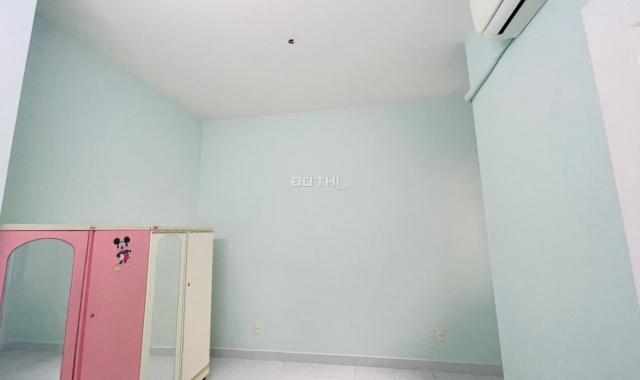 Cần bán gấp căn hộ Lê Thành block B, DT 71m2, 2 phòng ngủ