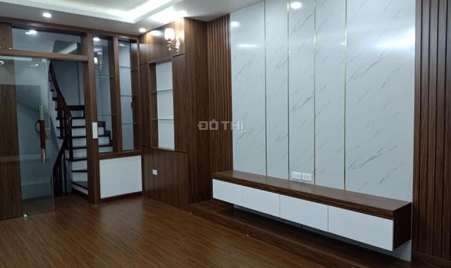 Nhà ngõ phố Đường Bưởi, Ba Đình: 36m2, 5 tầng, MT 4m. Giá: 5,7 tỷ