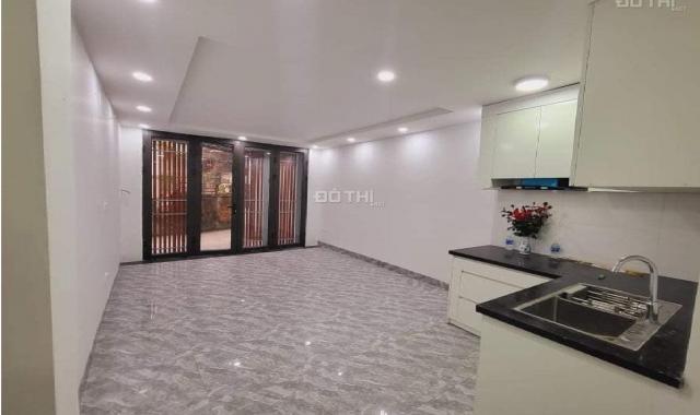 Bán nhà Trương Định, Quận Hai Bà Trưng, view sân chơi 30m2 x 4 tầng 4,25 tỷ có thương lượng sâu