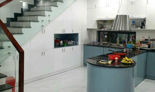 Bán nhà biệt thự đường Nguyễn Duy Trinh khu 10 mẫu gần chợ (160m2) 24 tỷ