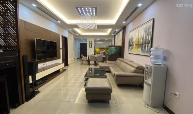 (Hot) cho thuê căn hộ đẹp vào ở ngay tại dự án Royal City 72 Nguyễn Trãi