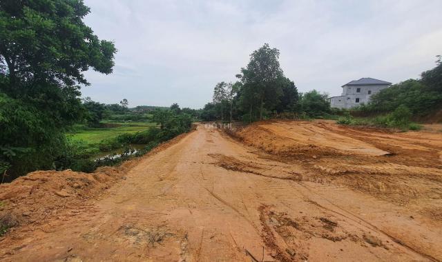 Bán đất 740m2, MT 16m, giá 7tr/m2, đường Nguyễn Tất Thành, khu 8 Chu Hóa, TP Việt Trì, Phú Thọ