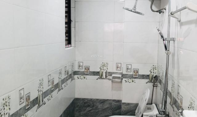 Bán nhà xây mới 32m2, 5 tầng giá 3.8 tỷ ngõ 858 đường Kim Giang, Thanh Liệt, Hoàng Mai