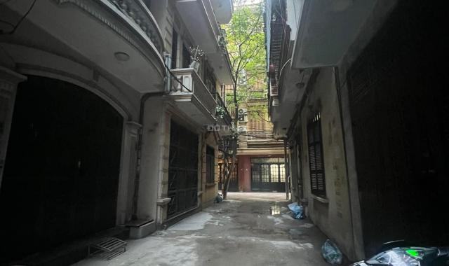 Bán nhà phân lô 4 tầng, 50m2, Hoàng Quốc Việt giá 9.2 tỷ